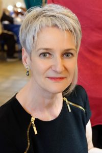 Florence Beauloye Haute Couture Jewellery portrait art création bijoux dentelle Swarovski